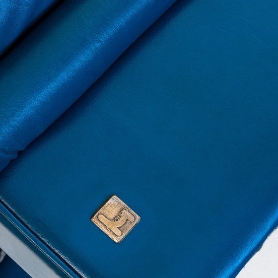 Poltrona e pouf vintage in pelle blu di Nicoletti Salotti - Italia anni '80 – Avanti - Italia, Poltrone (photo 4 of 21)