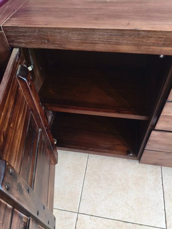 Image 1 of A saisir! Superbe meuble Bahut en bois naturel. Comme neuf