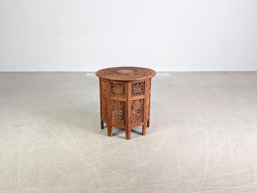 Handgeschnitzter Teetisch Art Déco Couchtisch Indien Walnuss