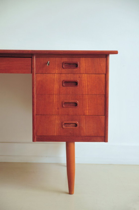 Image 1 of scrivania vintage danese in teak