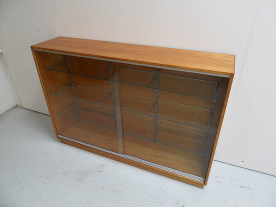 Image 1 of Vintage winkelkast  vitrinekast
