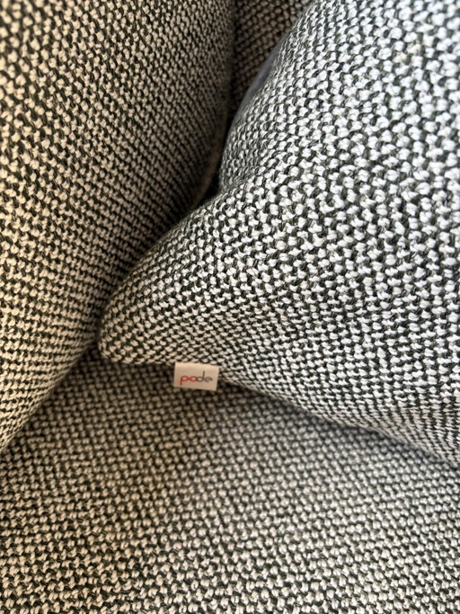 Sofá de 3,5 plazas, otomana, cojín y sofá de dos plazas Pode Fold de Leolux