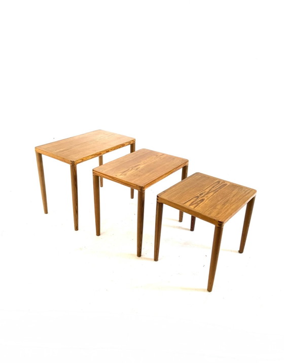 Vintage Deense grenenhouten mimiset, Bramin ‘60 – Bijzettafels, Wood (photo 5 of 8)