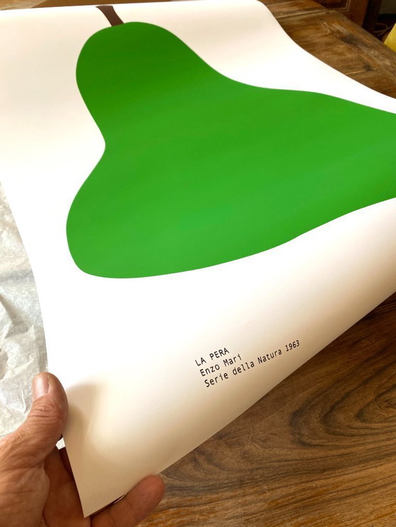 Image 1 of La Pera - Enzo Mari Serie della Natura 1963 - Poster 70 x 100 cm