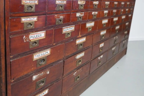 Image 1 of Engelse Victoriaanse apothekersbalie / vitrine uit de 19e eeuw