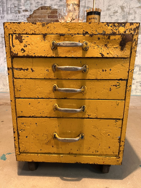 Image 1 of Industriële Laden Kast op Wielen