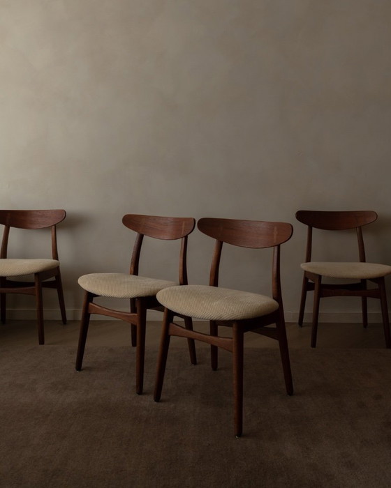 Image 1 of Set di 4 sedie da pranzo CH30 di Hans J. Wegner per Carl Hansen & Søn
