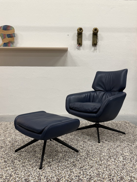 Image 1 of Poltrona Leolux Lloyd con sgabello Raffino Dragonfly