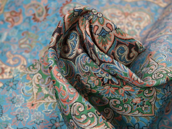 Image 1 of Oriental Handmade Tablecloth, Very Finely Crafted from Silk Threads, 100 x 100 cm