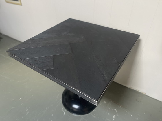 Table d'appoint en chêne à chevrons – Tables d'appoint, Metal, Wood (photo 2 of 7)