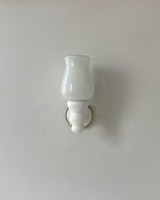 Image 1 of Lampada da parete vintage in legno dipinto e opalino, Francia, 1980