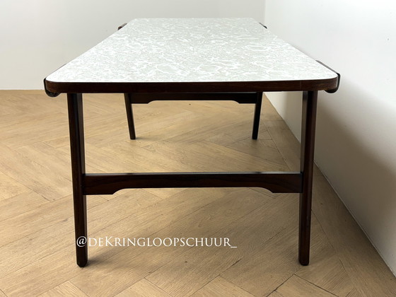 Image 1 of Tavolino da caffè vintage di metà secolo con piano in formica reversibile, impiallacciatura in teak