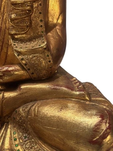 Große burmesische Mandalay Buddha Statue – Holz mit Blattgold und eingelegten Augen, ca. 1850–1900 (photo 6 of 10)