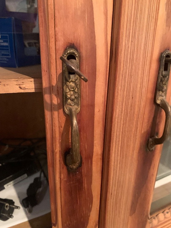 Image 1 of Credenza alta della fine del XIX secolo