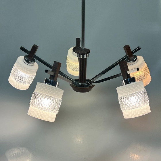 Image 1 of Vintage Kroonluchter, Chroom Met Glas En Hout, België 1970's