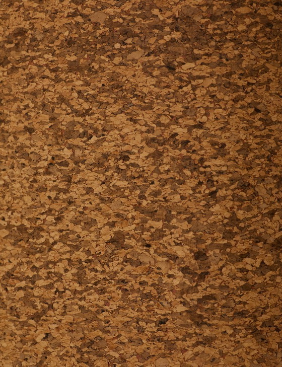 Image 1 of Par de lámparas artesanales de roble macizo con pantallas de corcho, circa 1970