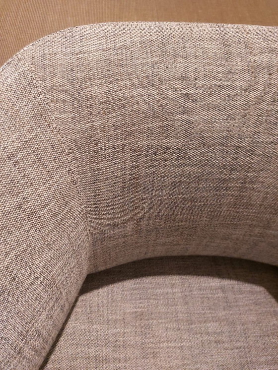 Image 1 of Montis Back me up armchair