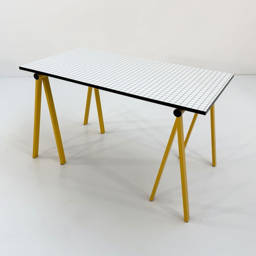 Bureau à tréteaux jaune par Rodney Kinsman pour Bieffeplast, 1980