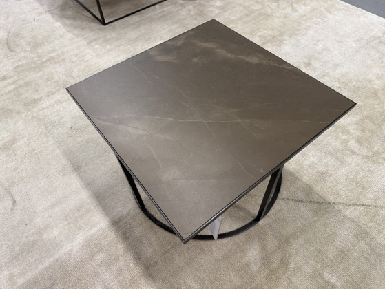 Image 1 of Mesa de centro Leolux Prismo con tablero de cerámica Pulpis