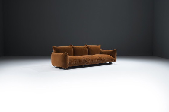 Image 1 of Rare canapé Marenco vintage ancien en velours, conçu par Mario Marenco pour Arflex Italie.