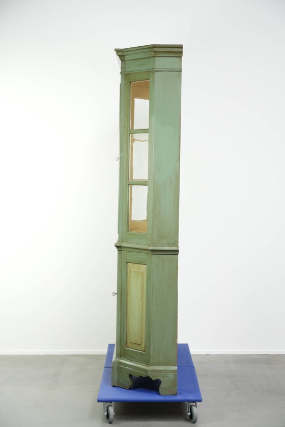 Image 1 of Antieke Hollandse servies/ keuken/ buffetkast uit begin 19e eeuw van grenenhout