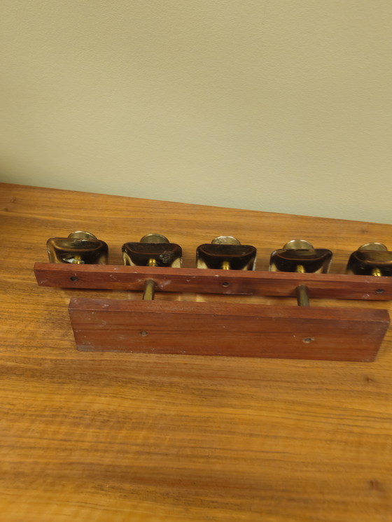 Image 1 of Vintage Teakhouten Kandelaar Kaarsenhouder Messing 