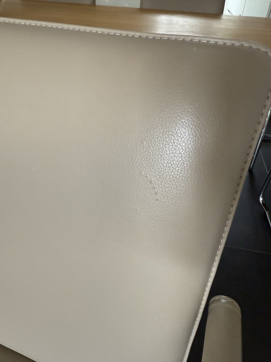 Image 1 of Leolux eetkamerstoelen (6x), model Freyr, kleur Taupe; Wapiti