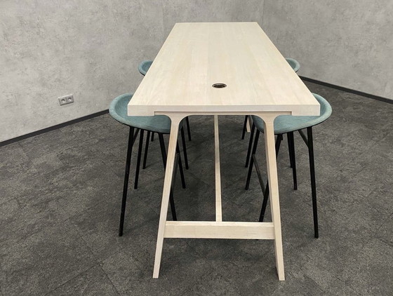 Image 1 of Montis Doble design table with 4 bar stools