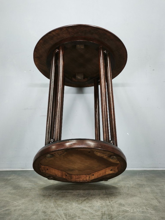 Image 1 of Josef Hoffmann Fledermaus gebogen houten tafel, toegeschreven aan J&J Kohn, circa 1905
