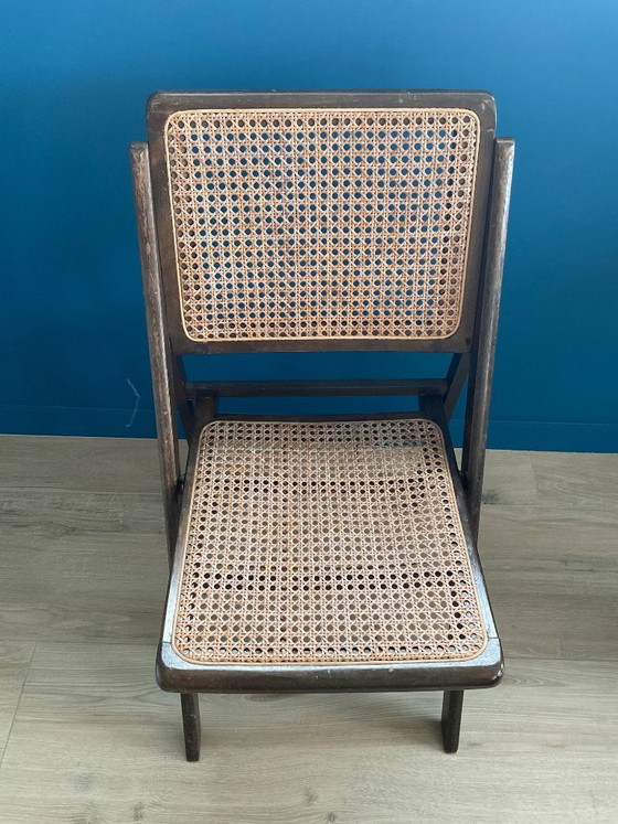 Image 1 of Silla antigua con sello del fabricante (ver foto).