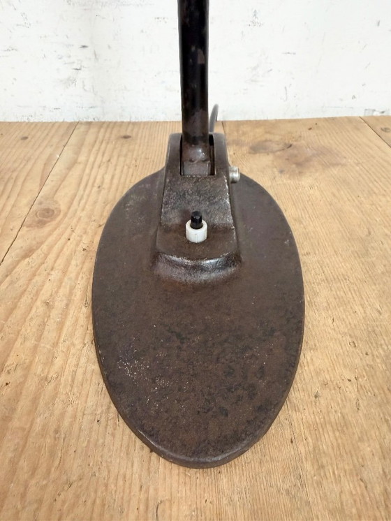 Image 1 of Industriële zwarte geëmailleerde Bauhaus bureaulamp, jaren 30