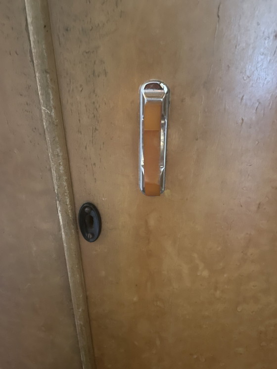 Image 1 of Wunderschöner Art-déco-Holzschrank aus der Mitte des Jahrhunderts