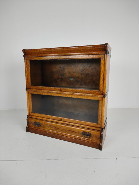 Image 1 of Antieke houten Globe-Wernicke boekenkast