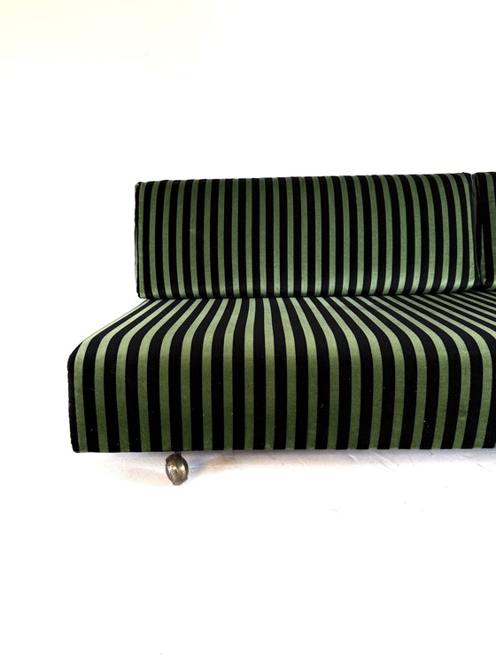 Image 1 of Divano letto vintage in velluto anni '60