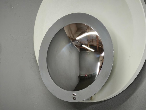 Pair of Italian Space Age Chrome and White Wall Lights, 1970s – Metal (photo 7 of 8)