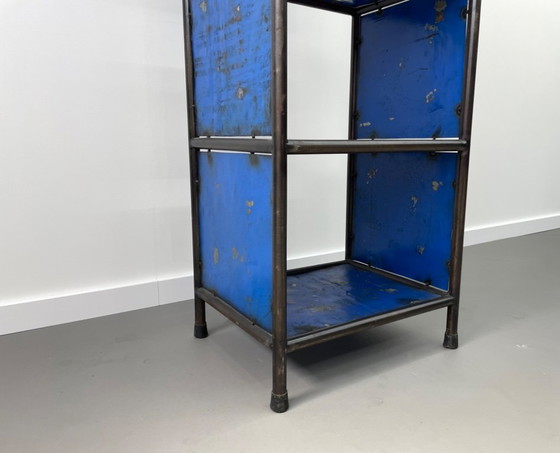 Image 1 of 2 armadietti industriali in metallo unici nel loro genere