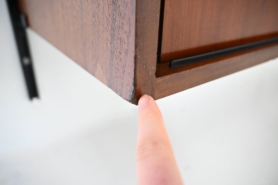 Image 1 of Mobile a parete E22 di Osvaldo Borsani per Tecno, anni '50