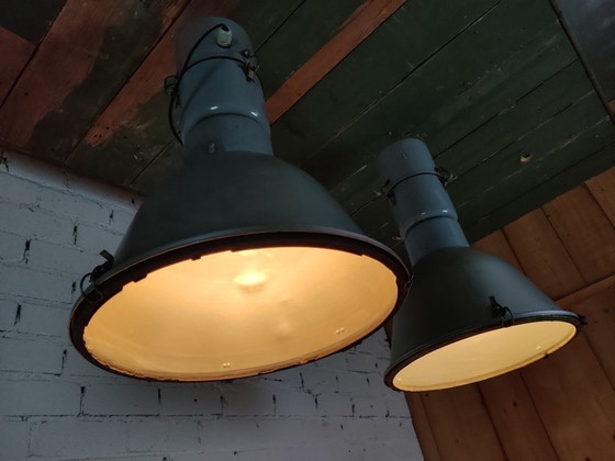 Image 1 of Lampada industriale da fabbrica 2 pezzi