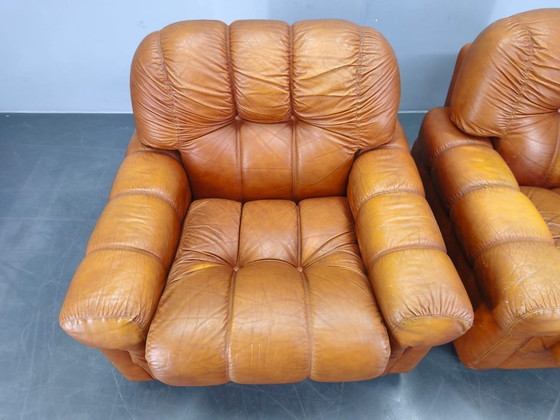 Image 1 of Paire de fauteuils lounge italiens en cuir cognac, style milieu du XXe siècle, années 1970