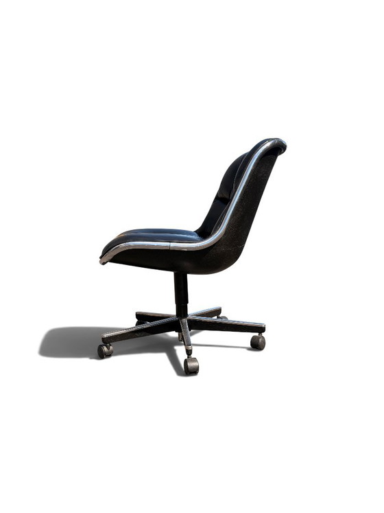 Fauteuil Pollock Knoll cuir noir sans accoudoirs, piètement roulettes – Leather (photo 2 of 10)