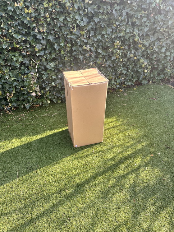 Image 1 of Design bijzettafel 