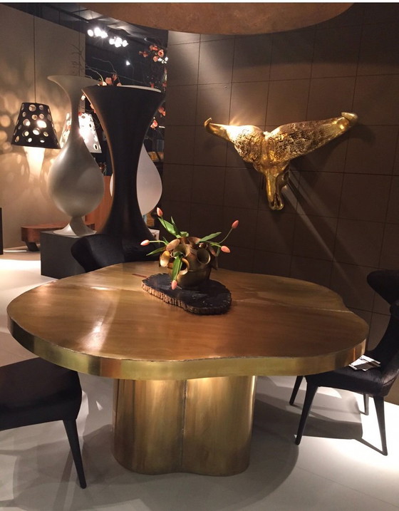 Image 1 of Tavolo organico completamente rivestito in ottone