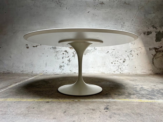 Image 1 of Beautiful Saarinen table by Knoll – 152 cm