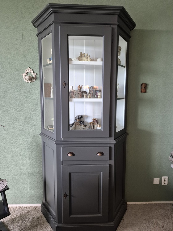 Image 1 of Display case