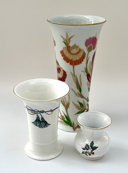 Villeroy & Boch / Herend (Hungary) / Hutschenreuther - 3 porcelain vases with gold rim and floral decoration