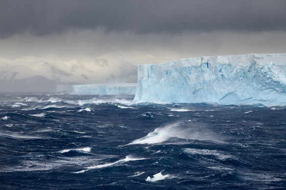 Image 1 of Exclusief Tweeluik Antarctica / Mike Louagie op Dibond (80 x 53 cm)