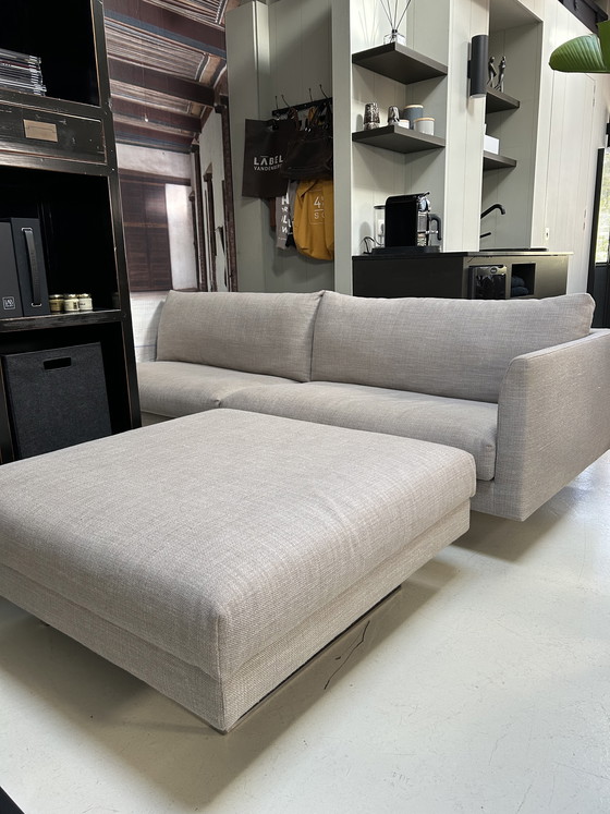 Image 1 of Montis Axel 4-zits bank met 1 armleuning en bijpassende hocker