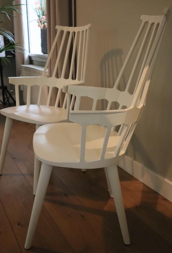 Image 1 of Ensemble de chaises élégantes et confortables Kartell Comback - blanc