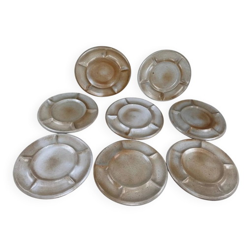 Stoneware plates