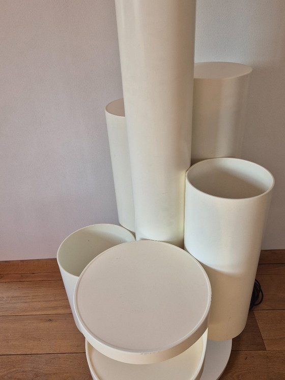 Image 1 of  Gran lámpara de pie con jardinera / mesa auxiliar Close Encounter Christmas Merchant Años 80